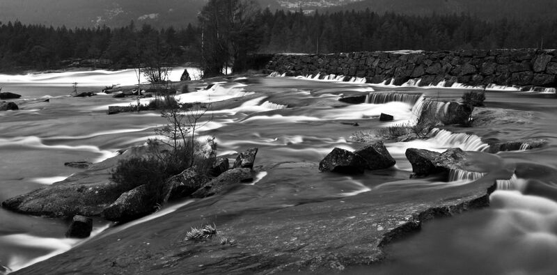 Fil:Syrtveitfossen 261014 (2).jpg