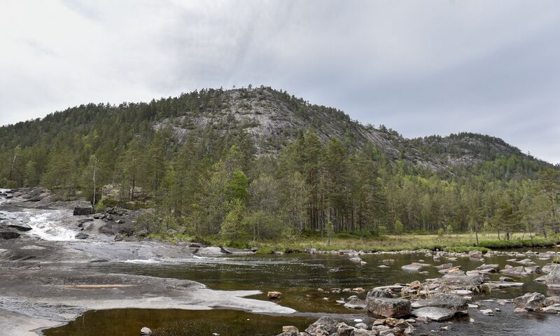 Fil:Sagfjellet Bås Åmli 290526.jpg