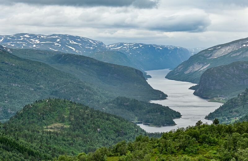 Fil:Tjønnefjell Botsvatn Bykle 020723.jpg