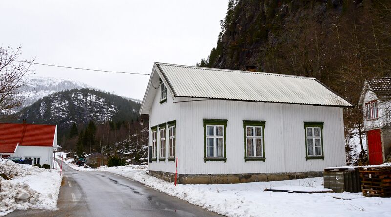 Fil:Austenå Tovdal 040317-2.jpg