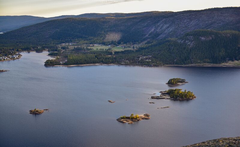 Fil:Byglandsfjorden 050520 (2)-2.jpg