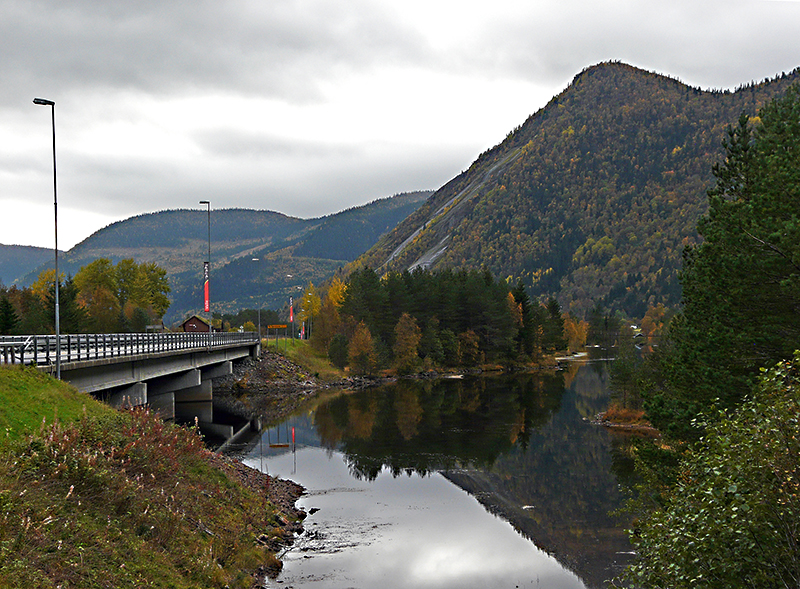 Fil:Valle bru 2013.jpg