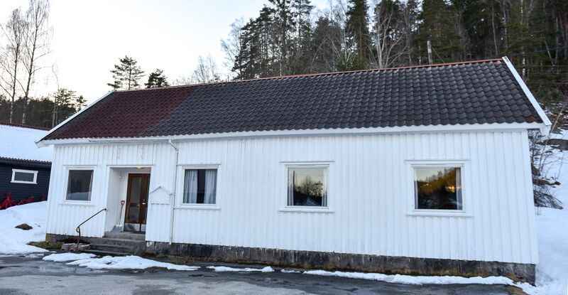 Fil:Kylland bedehus Åseral 200323.jpg