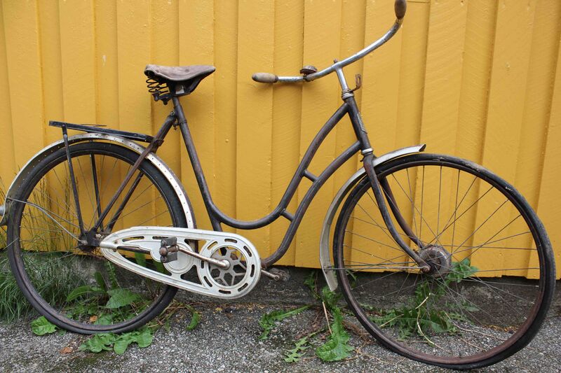 Fil:Stjernesykkel 1945.jpg