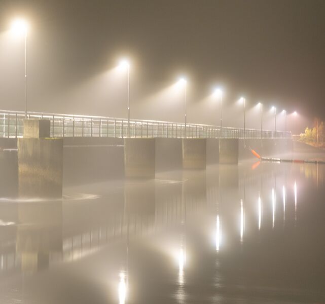 Fil:Byglandsfjord dam 051124.jpg