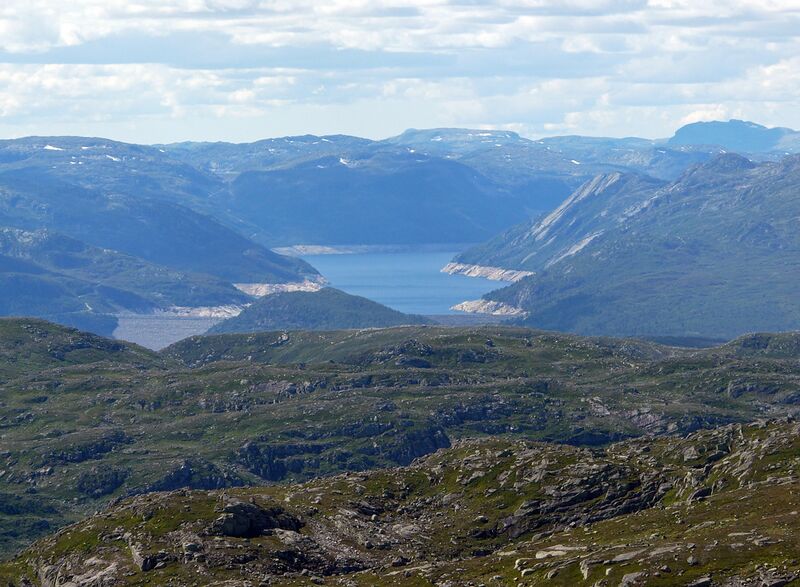 Fil:Vatndalsvatnet, sett frå Sæbyggjenuten.jpg