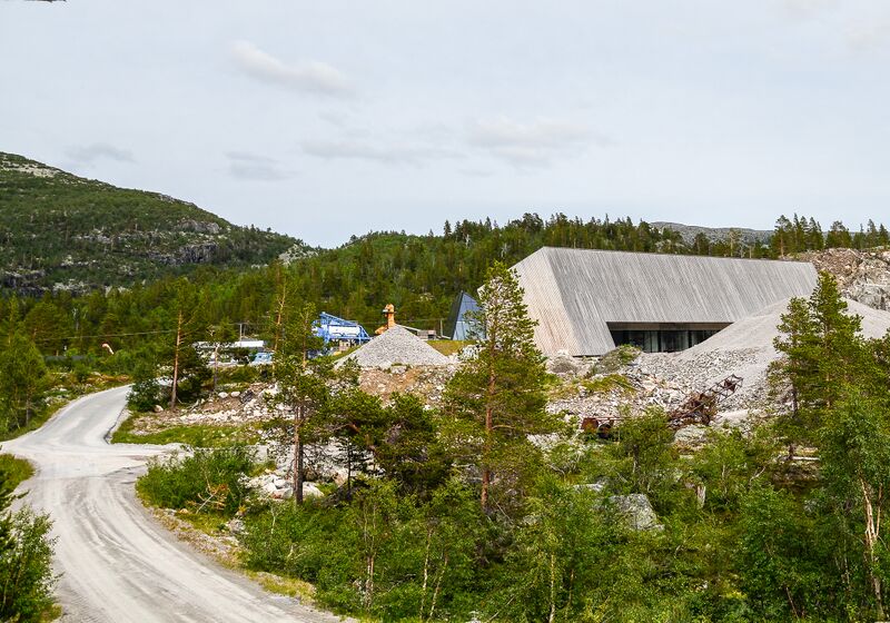 Fil:Hartevatn industriområde Hovden 250616-2.jpg