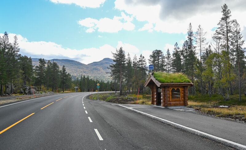 Fil:Glidbjørg bussholdeplass Bykle 270925-2.jpg