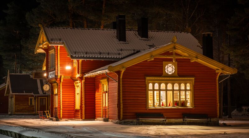 Fil:Byglandsfjord stasjon 071223.jpg