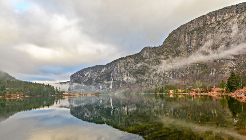 Fil:Straume Hylestad Setesdal 201216-2.jpg