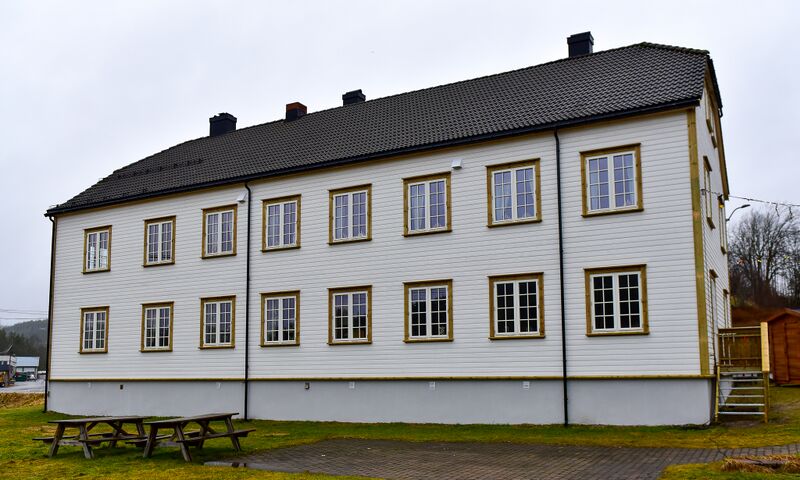 Fil:Herredshuset Hægeland 050120.jpg
