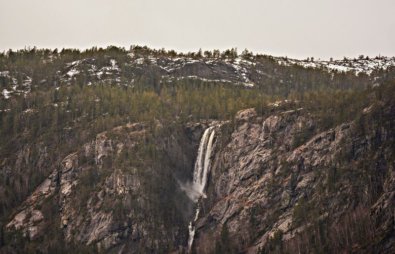 Fil:Rysefossen Bygland 311216 (1)-3.jpg
