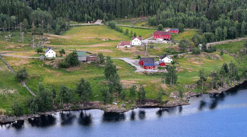 Fil:Øyulvstad Åseral 170718-2.jpg