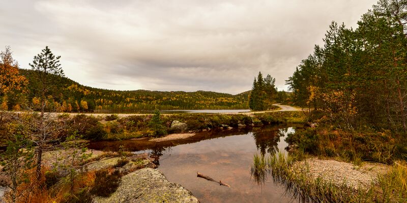 Fil:Valebjørgvegen Grendi 051018.jpg