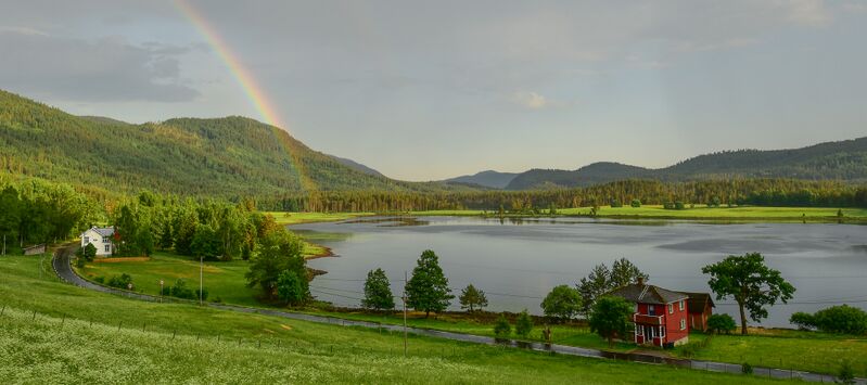 Fil:Øvre Ramsetjønn 020618.jpg