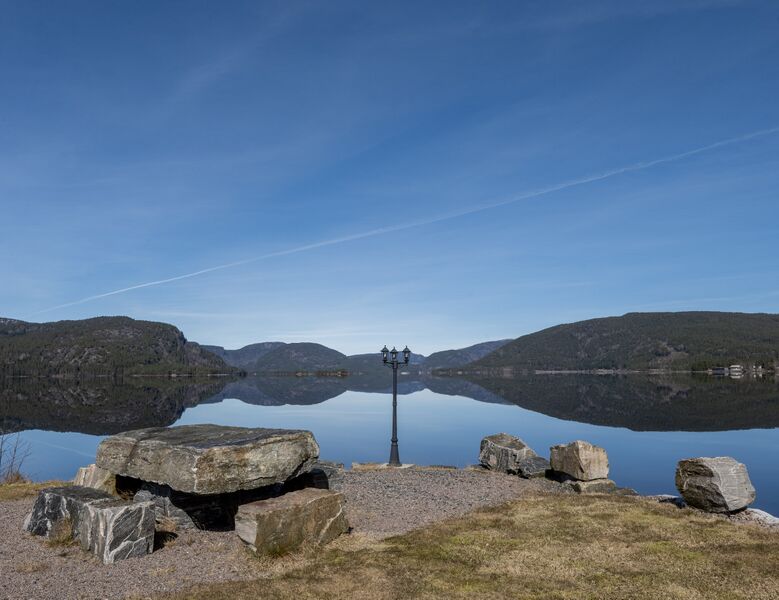 Fil:Byglandsfjorden 070426.jpg