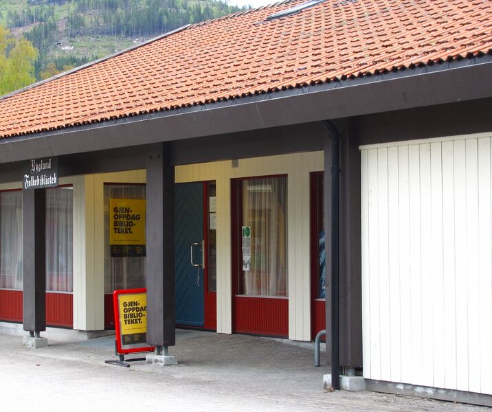 Fil:Bygland folkebibliotek.JPG