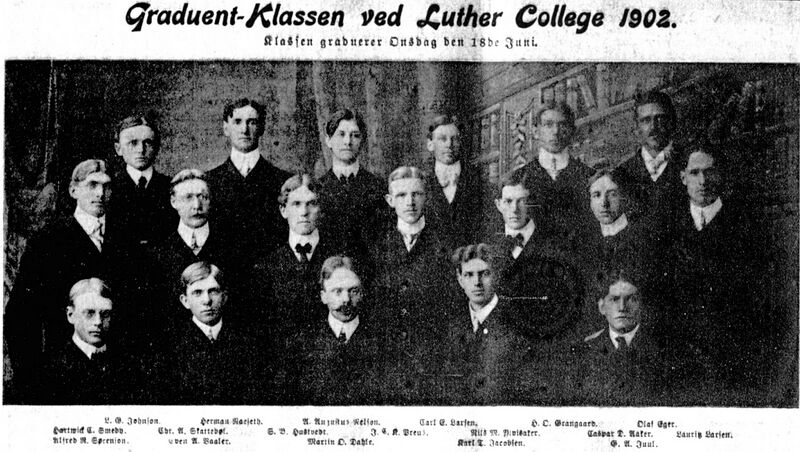Fil:Graduenter fra Luther College, Decorah-posten. June 17, 1902.jpg