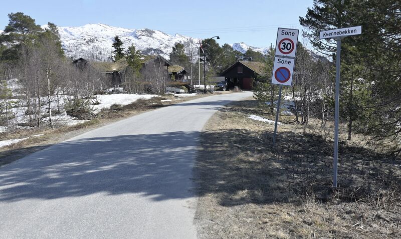 Fil:Kvennebekken Hovden 210426.jpg