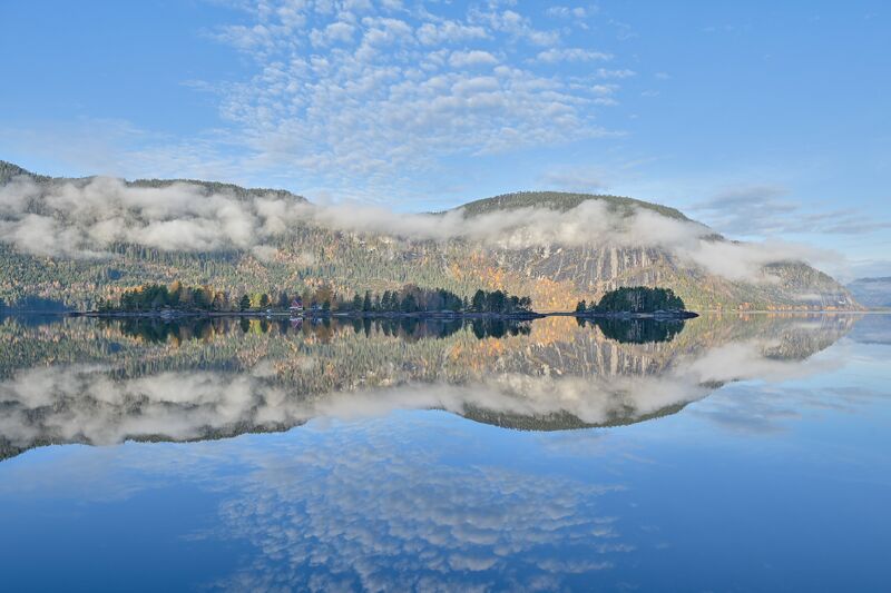 Fil:Byglandsfjorden Øyni 261024-2.jpg