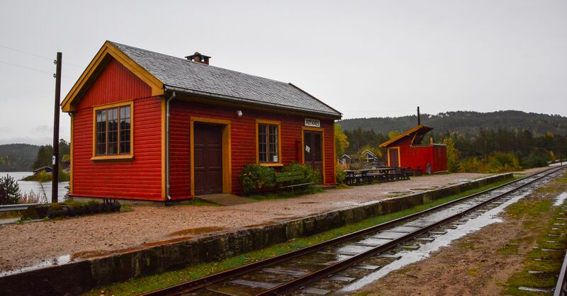 Fil:Røyknes stasjon 011017.jpg